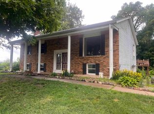 20321 Kenilworth Rd, Argos, IN 46501