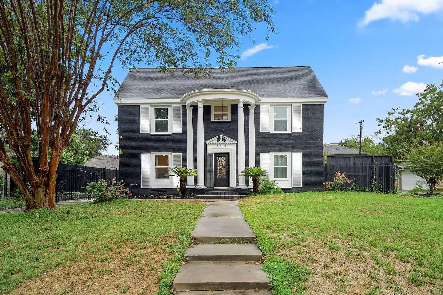 9 bed, 6.0 bath, 3747 sqft, $6,500 — Photo 1