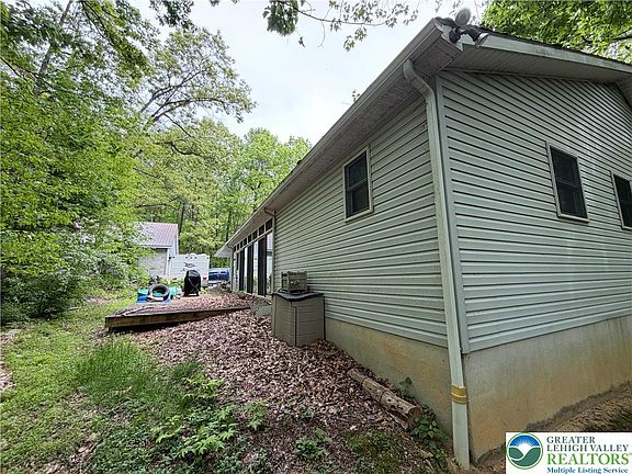 4th image of 3281 Camp Swatara Rd