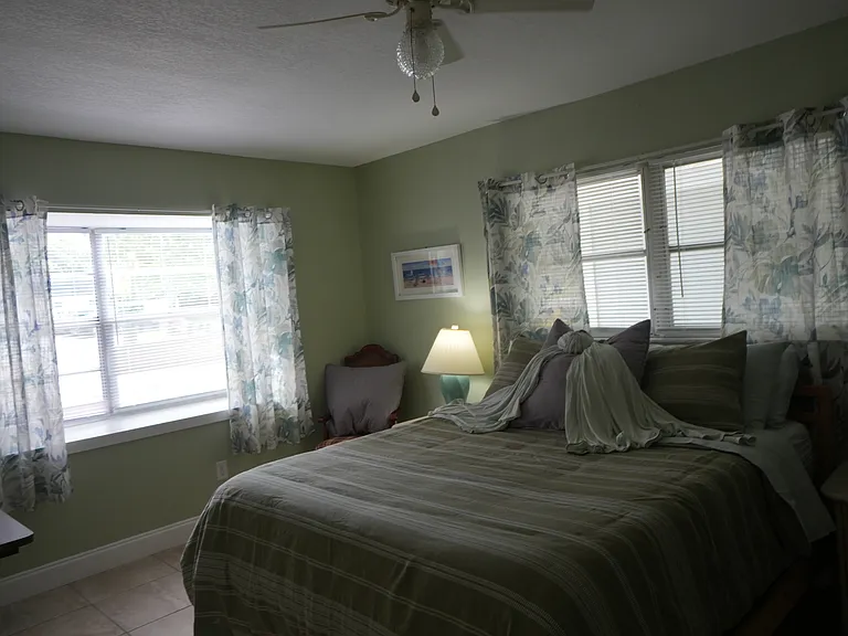 1832 East Dr — Photo 3