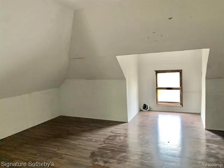81 N Lynn Ave — Photo 11