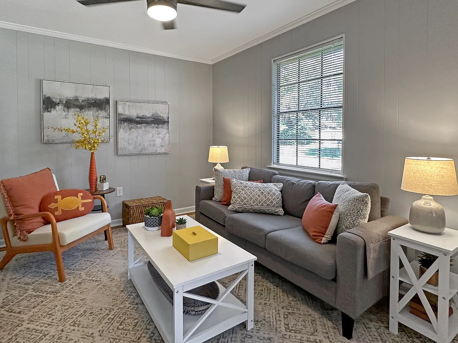 2 bed, 1.5 bath, 1100 sqft, $2,700 — Photo 1