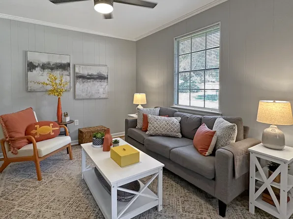 50 E 66th St, Savannah, GA 31405