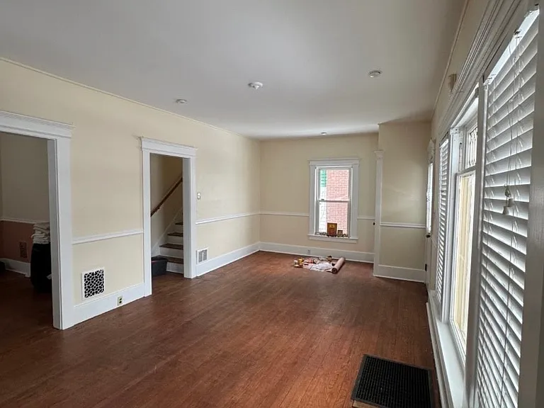 420 Stinard Ave — Photo 2