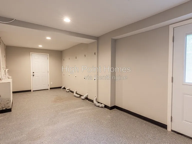 400 Gallery Ln #A4 — Photo 25