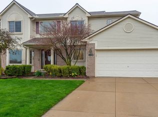 45180 Hanford Rd, Canton, MI 48187