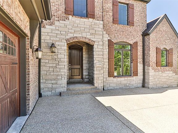 4th image of 11229 Mosley Manor Ct
