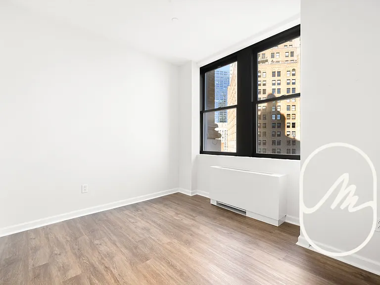 15 Park Row #18N — Photo 2