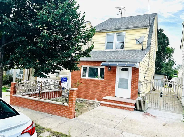 164-35 76 Avenue, Fresh Meadows, NY 11366