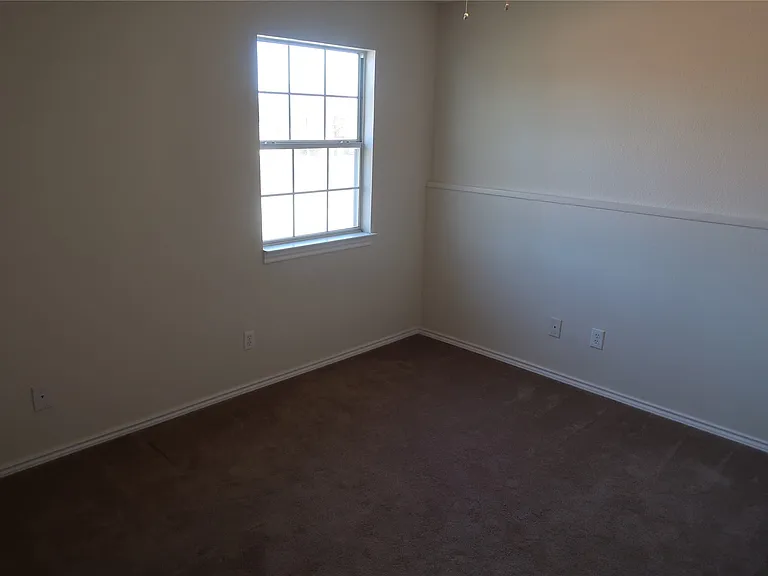 406 N Denny St #B — Photo 9