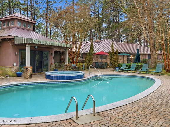 4th image of 205 Baltusrol Lane