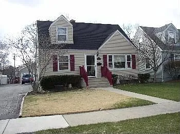 1010 S Mitchell Ave photo 1