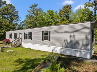 313 Buck Dr, Hampstead, NC 28443