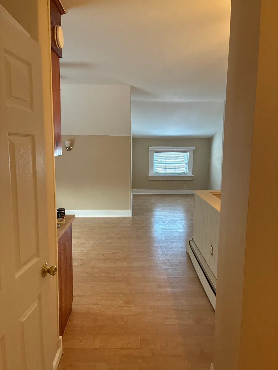 Building Photo - 305 Penfield Pl #2