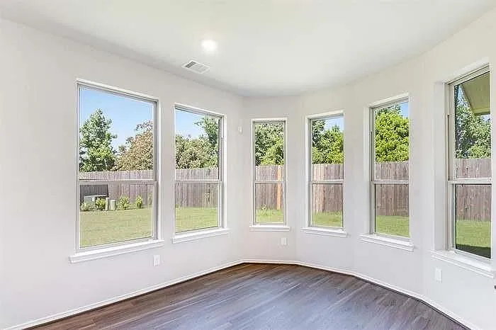 25435 Kidwiler Dr — Photo 4