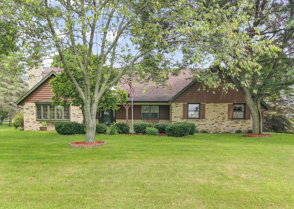 1st image of 16620 W Hearthside Dr