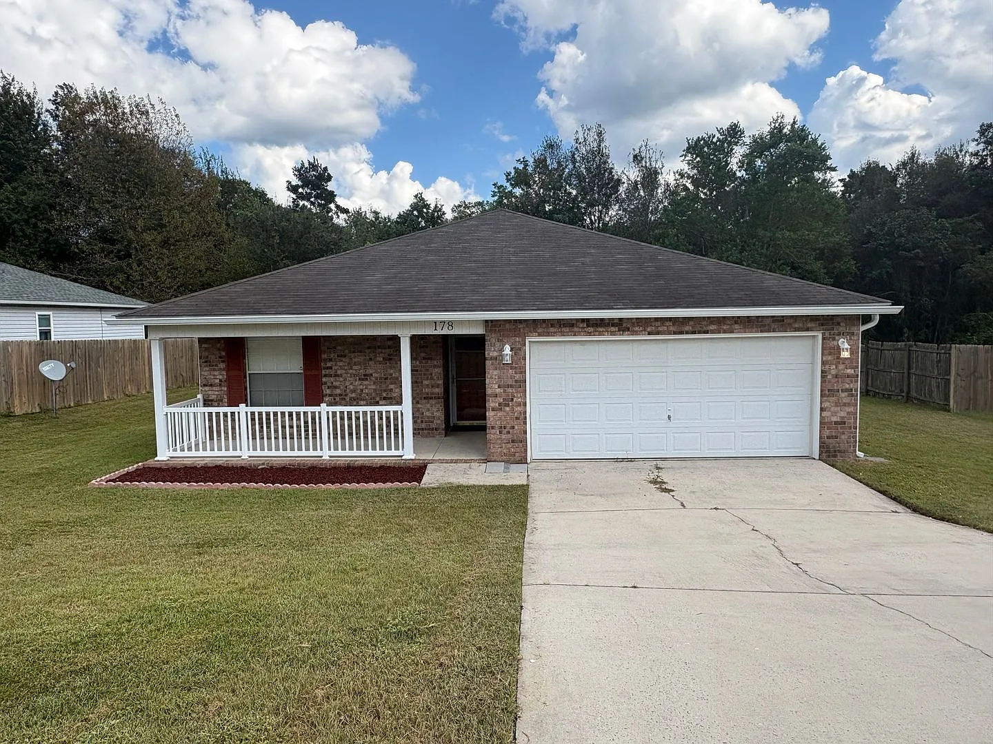 178 Cabana Way Crestview, FL 32536 — Photo 1