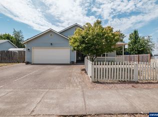 1203 River Oak Rd, Independence, OR 97351