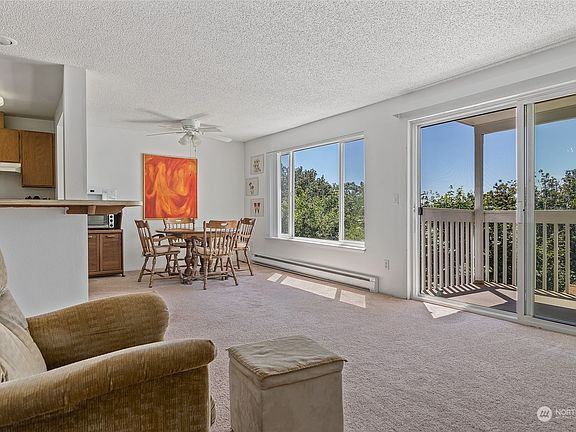 2nd image of 28418 16th Avenue S #203