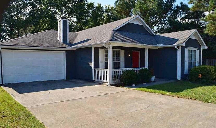 2nd image of 116 Pebble Ln