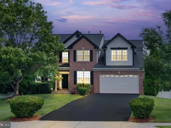 12967 Queen Chapel Rd, Woodbridge, VA 22193