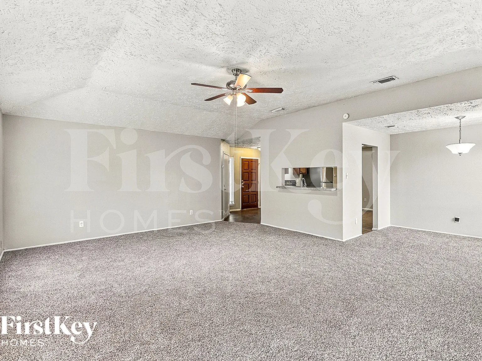 3 bed, 2.0 bath, 1600 sqft, $1,780 — Photo 4