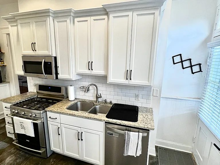 1132 E Breckinridge St — Photo 15