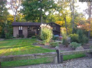 1291 Cherokee Dr, Youngstown, OH