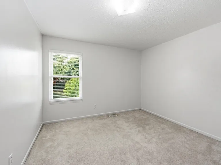 7649 Tollgate Ct — Photo 13