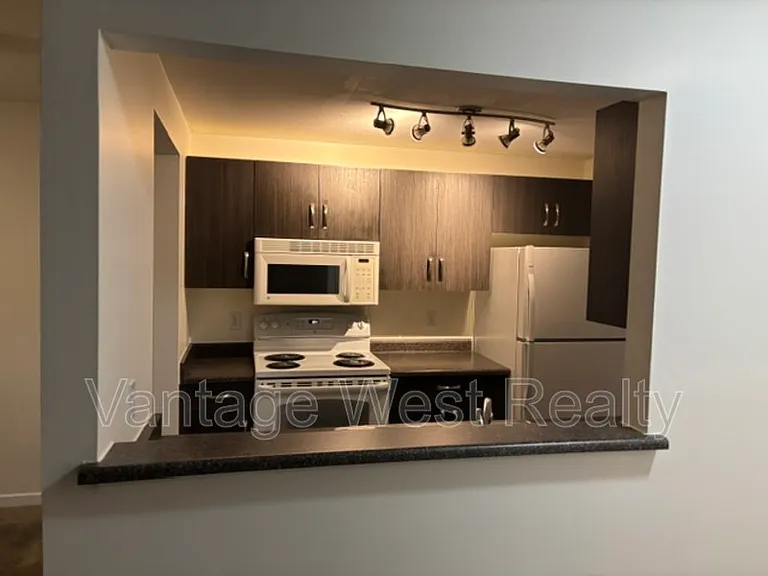 727 Houghton Rd #201 — Photo 7