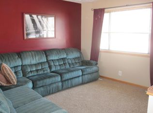 6111 S 137th St, Omaha, NE 68137