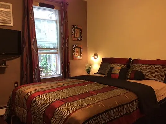 Sold by Giaps Realty Group LLC | media 9