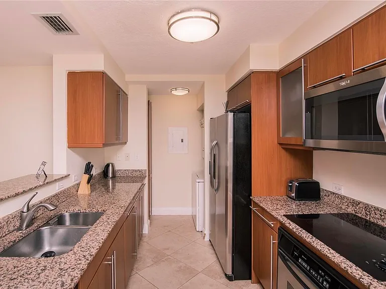 2080 S Ocean Dr #8 — Photo 24