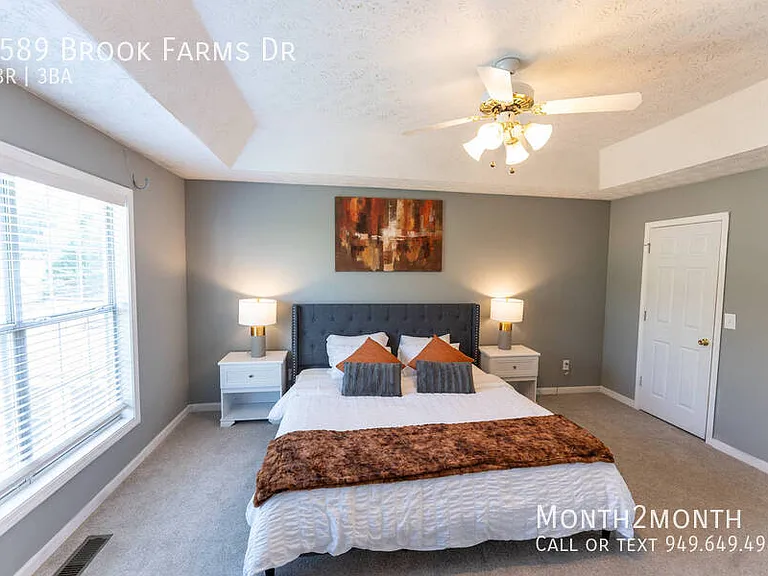 4589 Brook Farms Dr — Photo 15