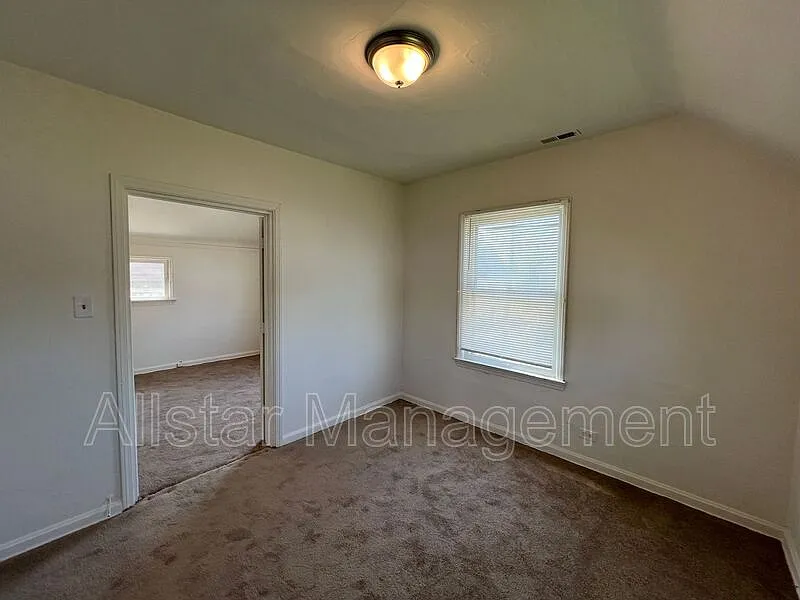 Building Photo - 3617 W 46th St #3617 W 46TH UP