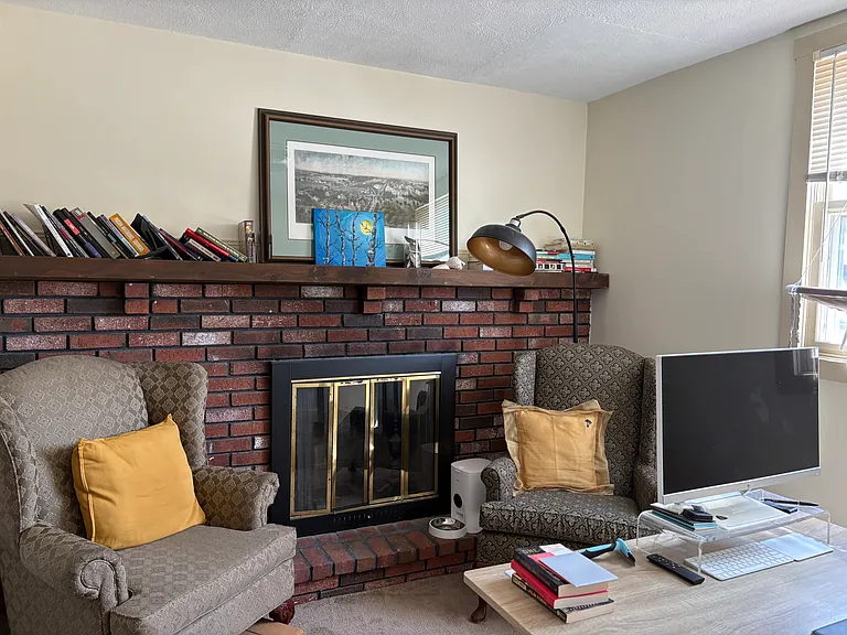 146 Irving Ave #2 — Photo 10