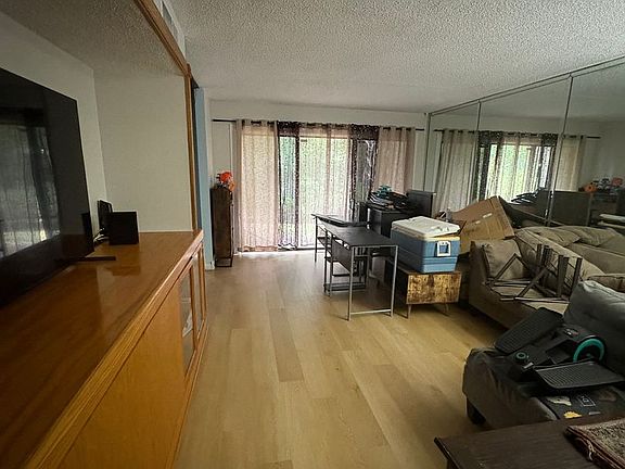 5th image of 5466 Pine Creek Dr #2002