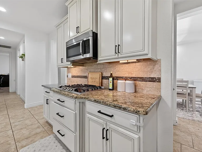6515 Sterling Shores Ln — Photo 15