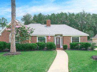 15854 Knolls Lodge Dr, Houston, TX 77095