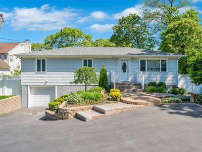 819 Townline Road, Hauppauge, NY, 11788
