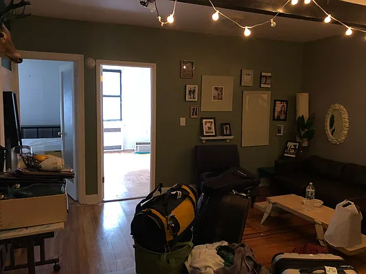 Rented by Lang Realty LLC | media 4