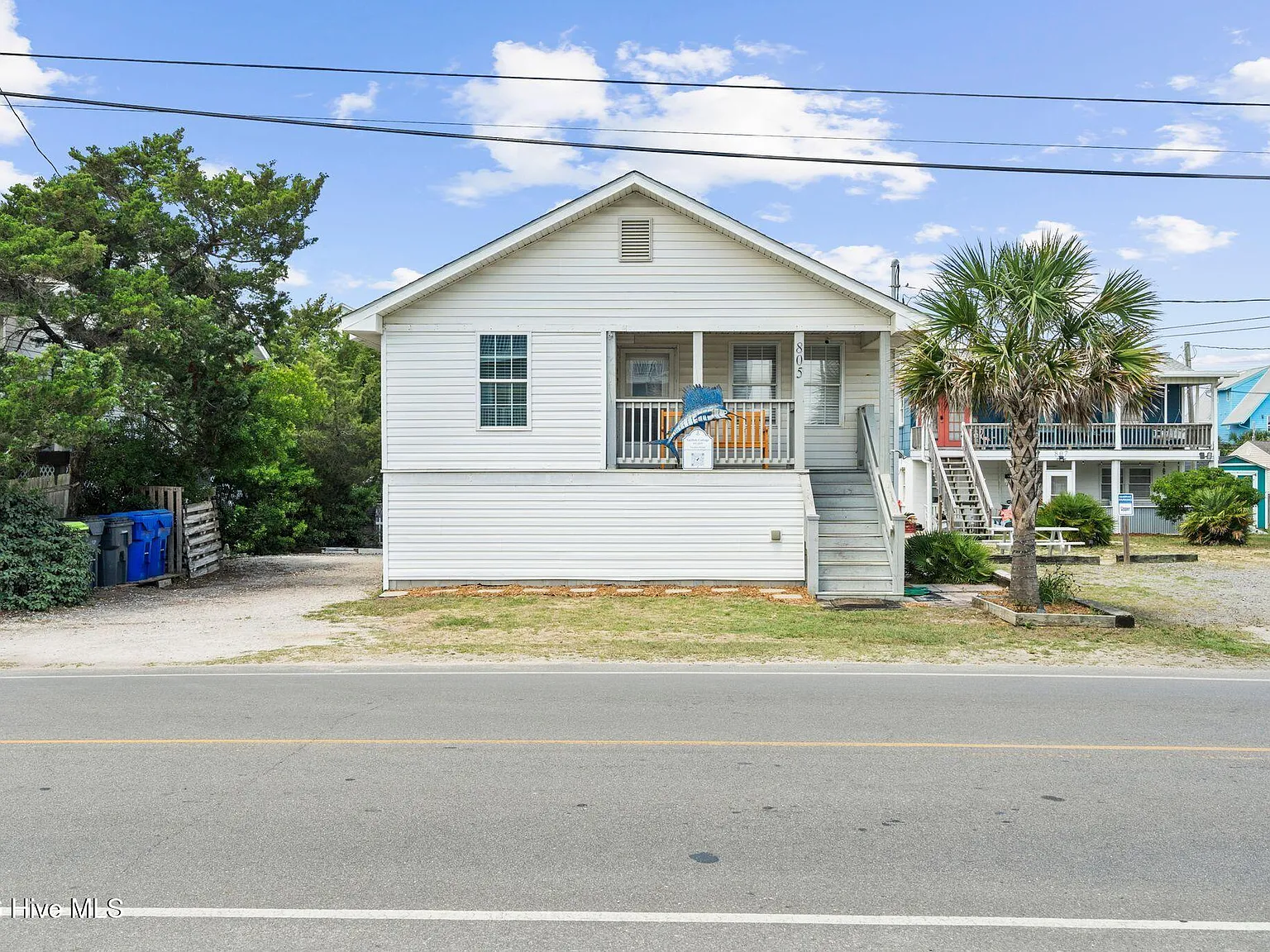 3 bed, 2.0 bath, 1150 sqft, $3,200 — Photo 4
