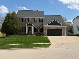 5458 Westwood Dr, West Des Moines, IA 50266