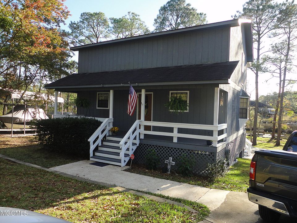 1st image of 2404 Bahama Dr