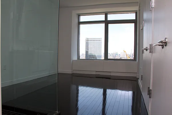 Rented by NOVO | media 10