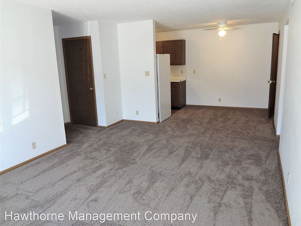 1st image of 3400 Balboa Ln APT 20