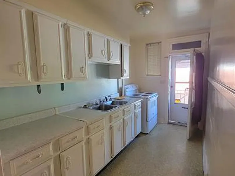 805 Somerset Dr — Photo 7