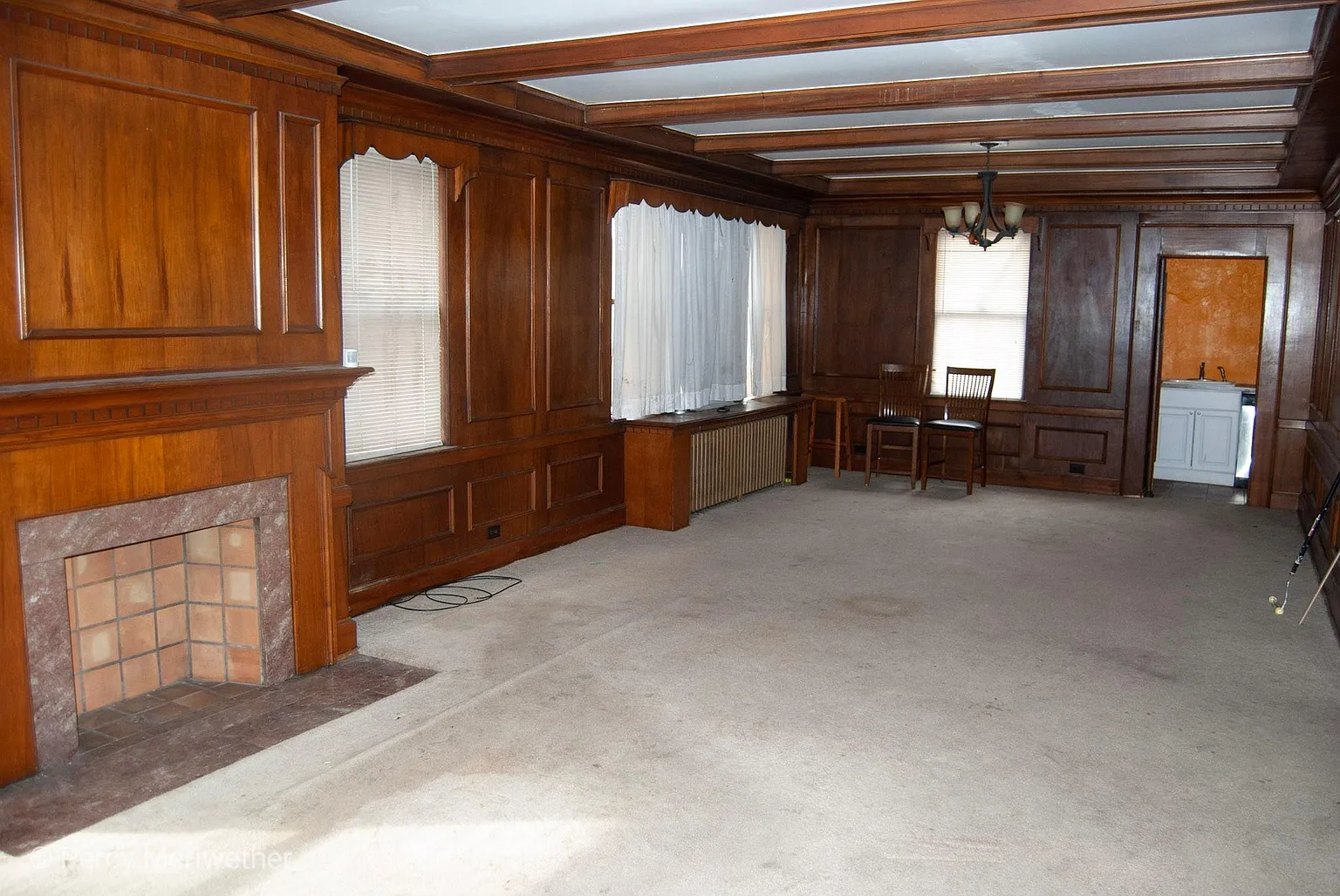 627 Madison Ave photo 1