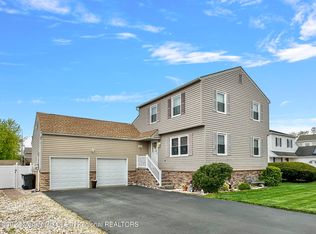 286 Jill Ct, Toms River, NJ 08753