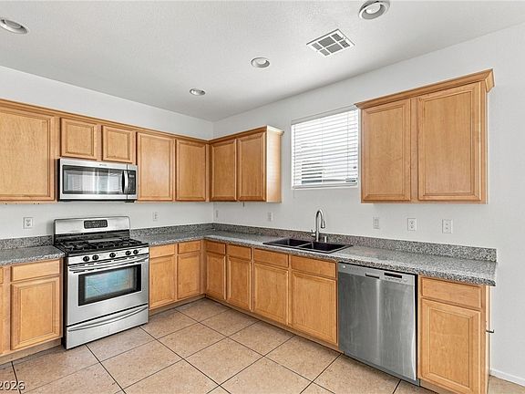2nd image of 1213 High Altitude Ave